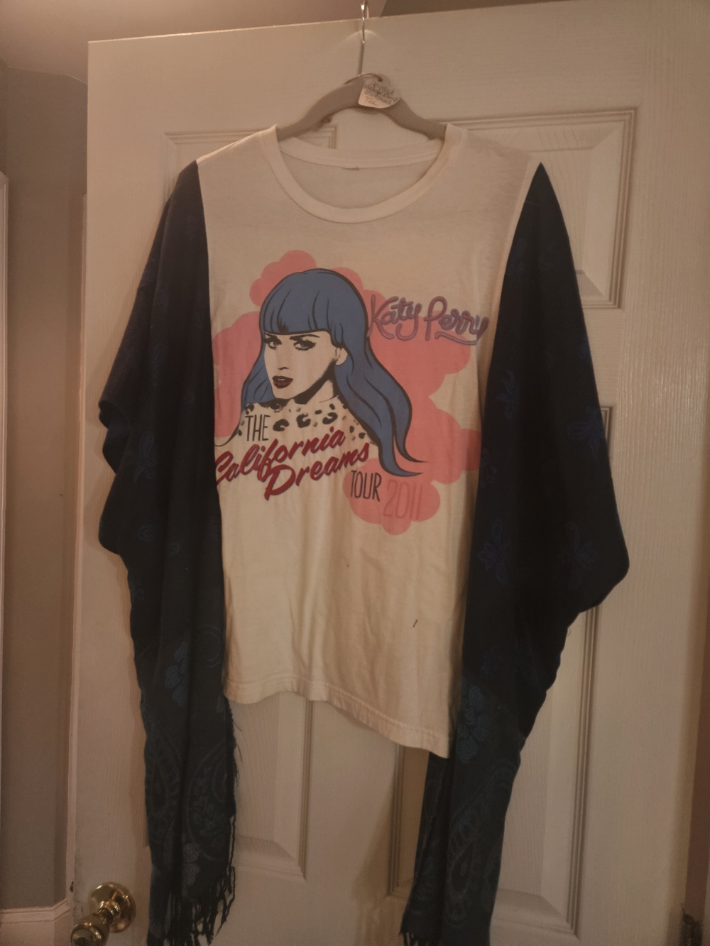 Upcycled Mix And Maych Katy Perry The California Dreams Tour Graphic Tee KIMONO